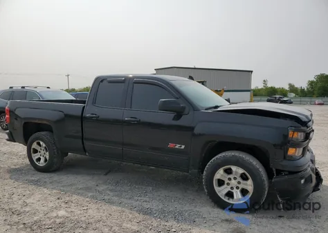 2015 Chevrolet Silverado K1500 Lt z USA, uszkodzony, nr VIN 1GCVKREC2FZ367817